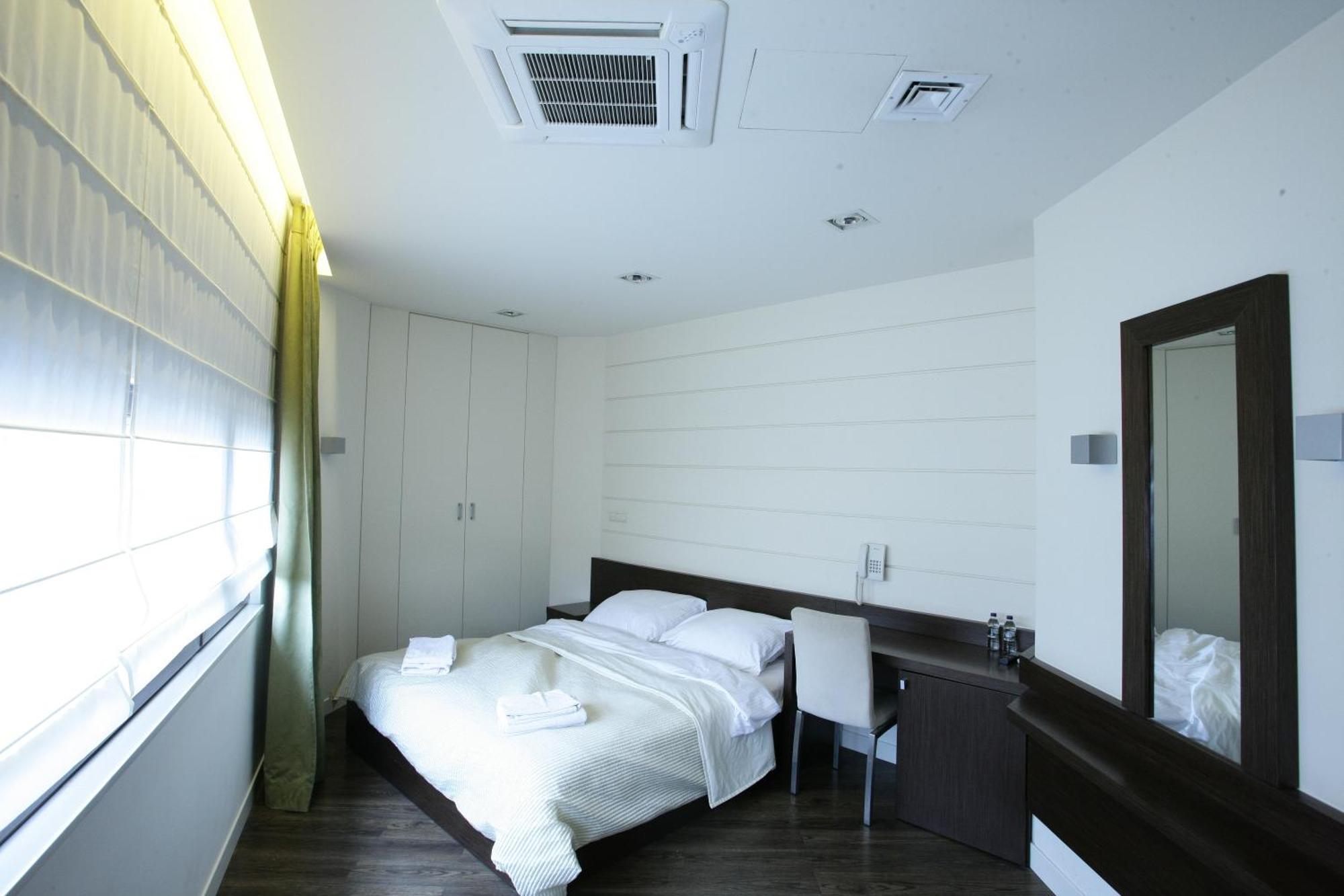 Villa & Spa Łomianki Pokoj fotografie